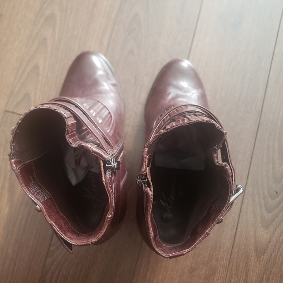 Kenneth Cole Leather Wedge Bootie - Picture 6 of 9